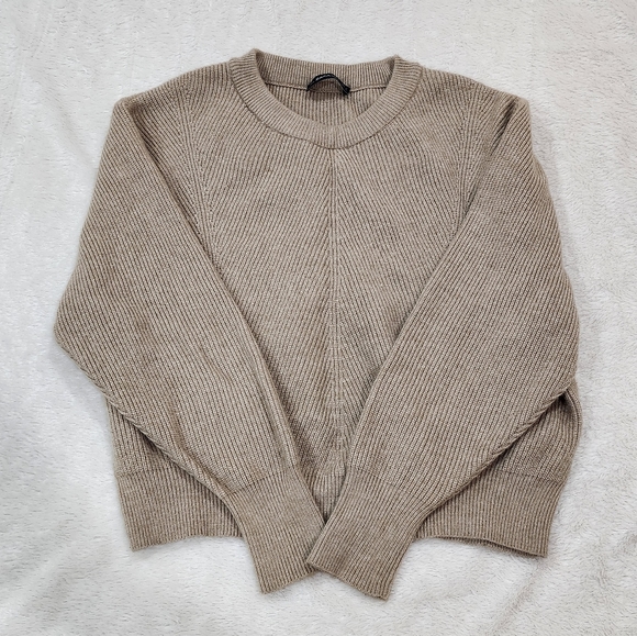 Zara Sweater - Picture 1 of 6